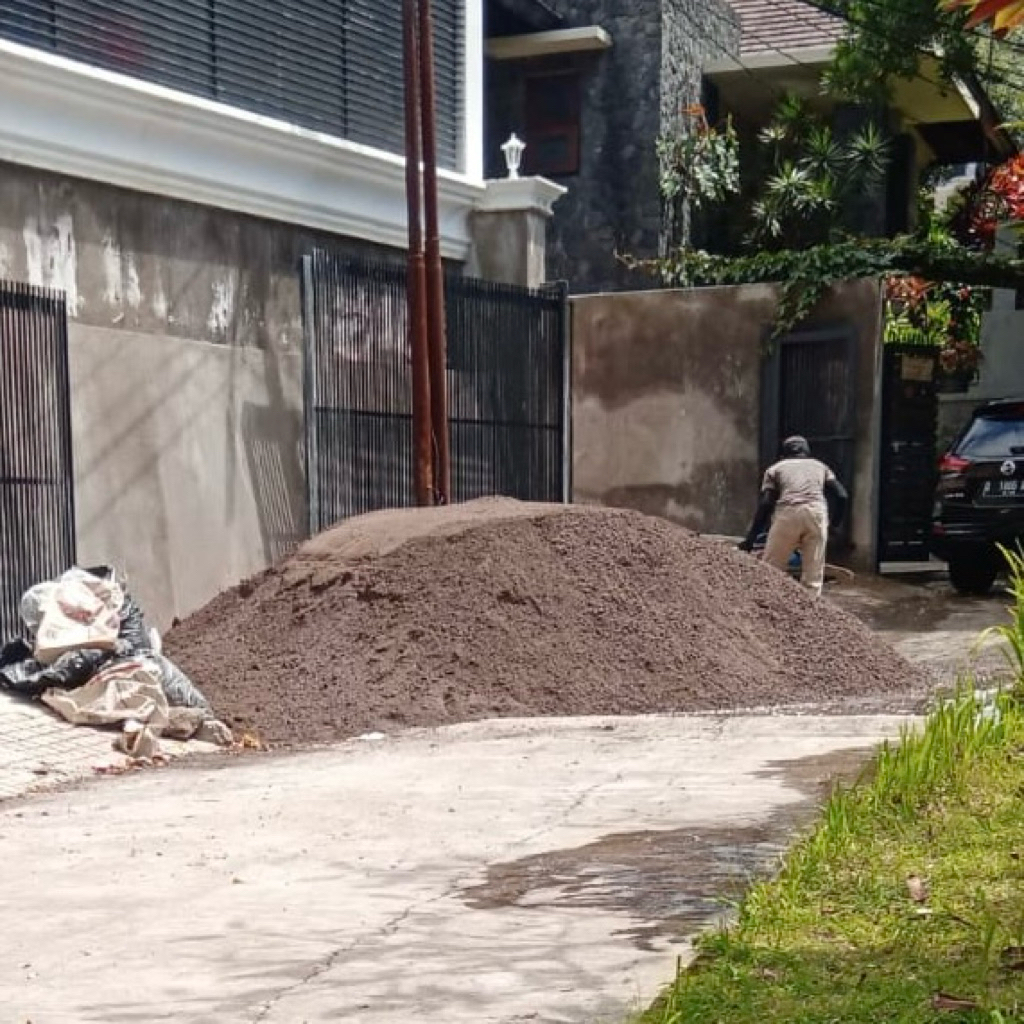 Pasir Cor Cimalaka Index isi 8 Kubik (Pasir, Split, Batu Belah, Sirtu)