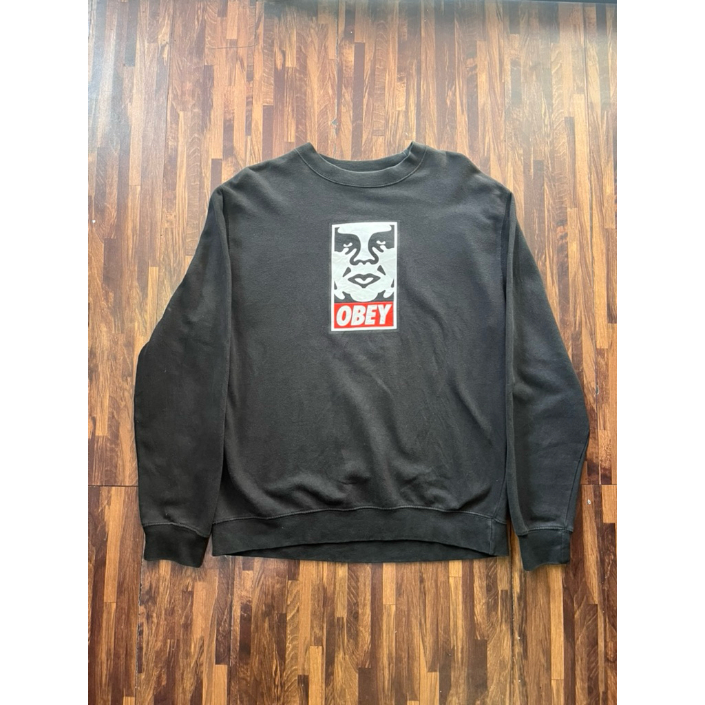 CREWNECK OBEY