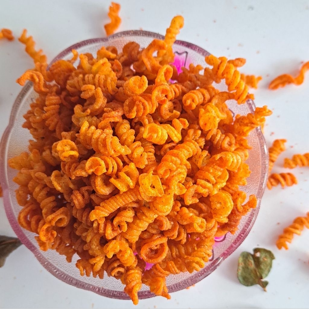 

Macroni spiral varian balado dan daun jeruk best seller se jatim