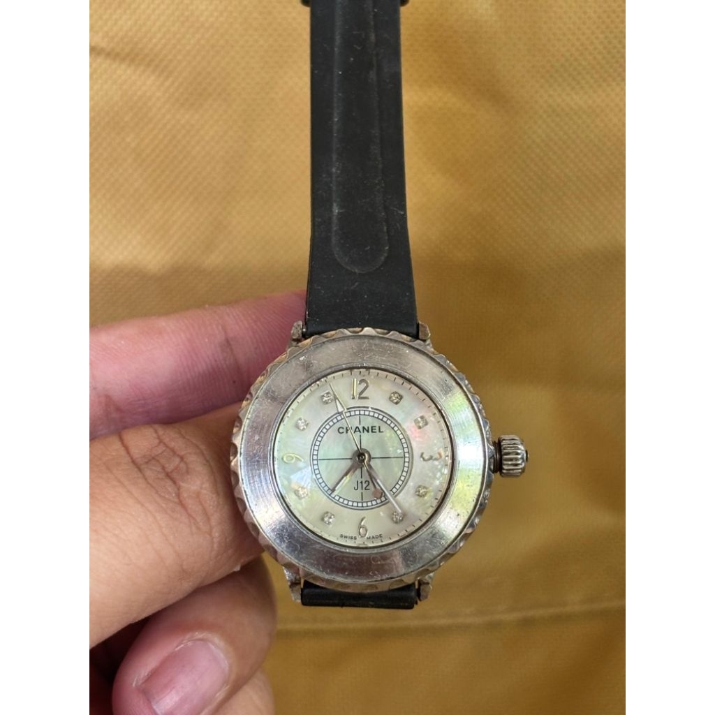 CHANEL J12 QUARTZ