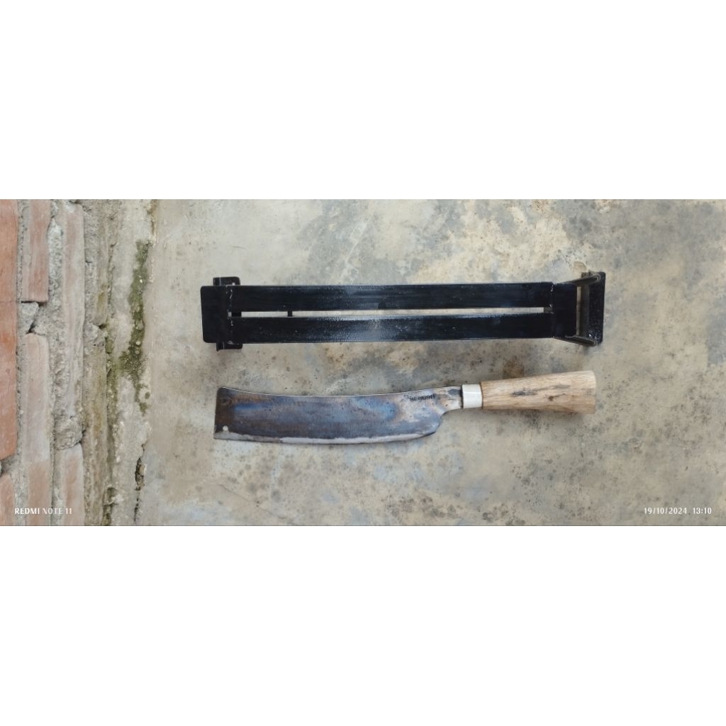 Raflezia Satu Set Alat Pencacah Rumput Manual Garansi 100% / Kacip Manual,Alat Potong Odot