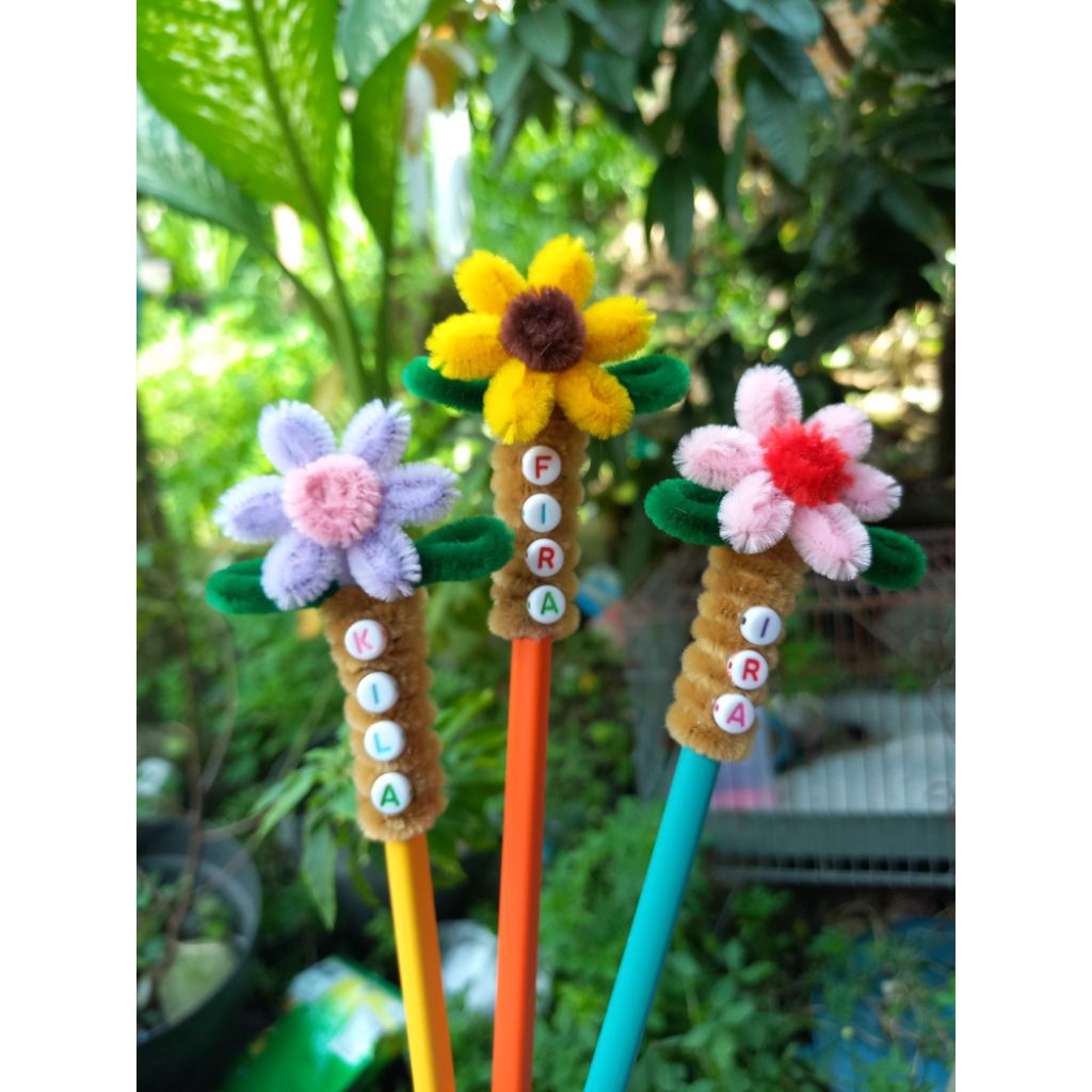 

Topper SAJA Tanpa Pensil dari Kawat Bulu