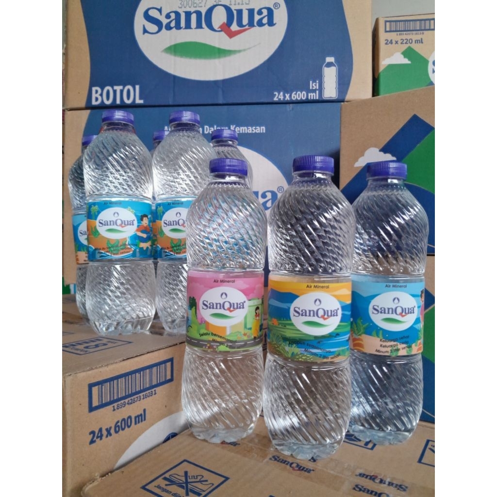 

Sanqua air mineral botol 1dus 600ml × 24pc