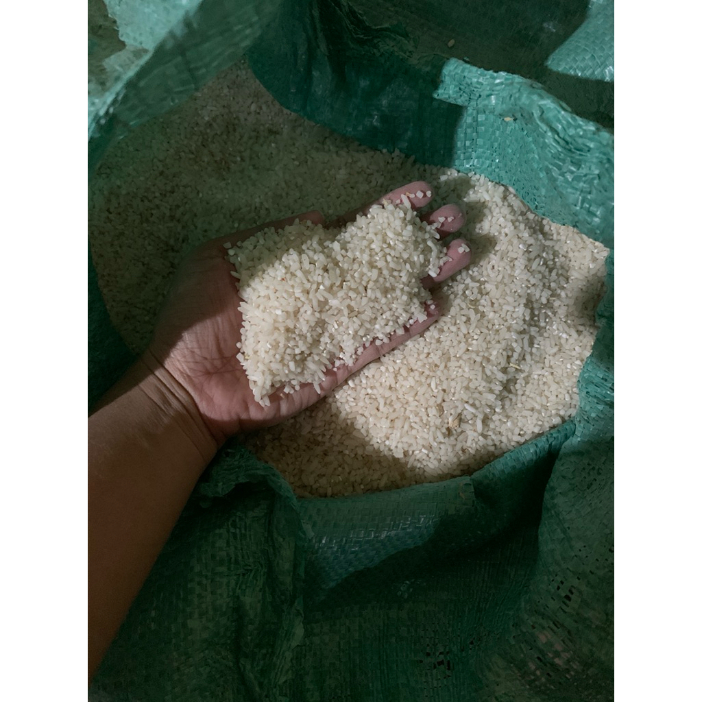 

Beras Rojone - 5 kg Beras| Wangi, Putih dan Pulen, Beras asli Petani Desa