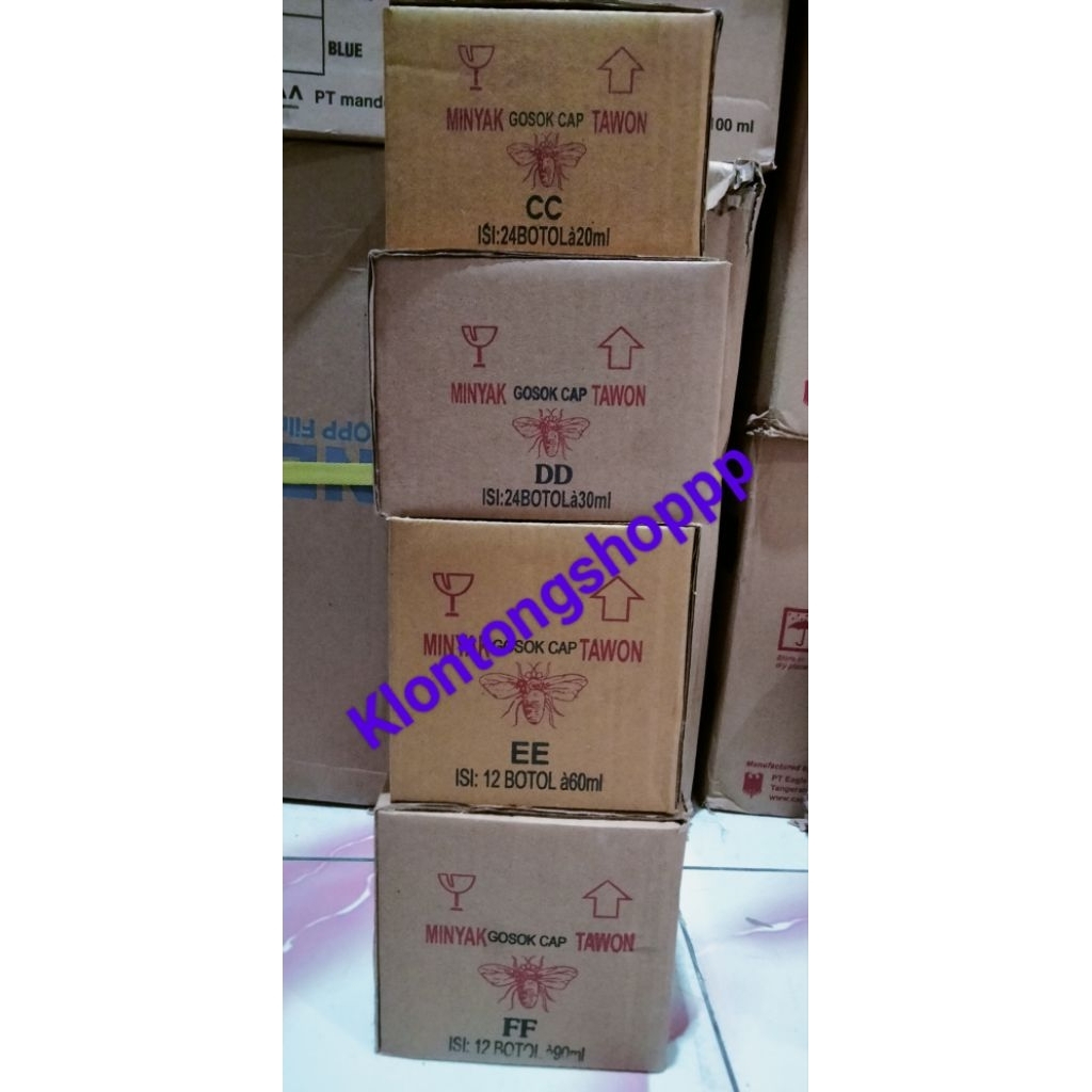 (1Box) Minyak Gosok Cap Tawon Asli Makassar CC, DD, EE, FF
