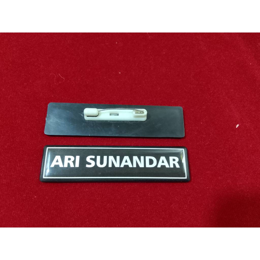 

Name Tag Papan Nama Dada Kuningan Magnet Penitik Resin Pns Security Dokter Perawat Siswa Siswi Umum