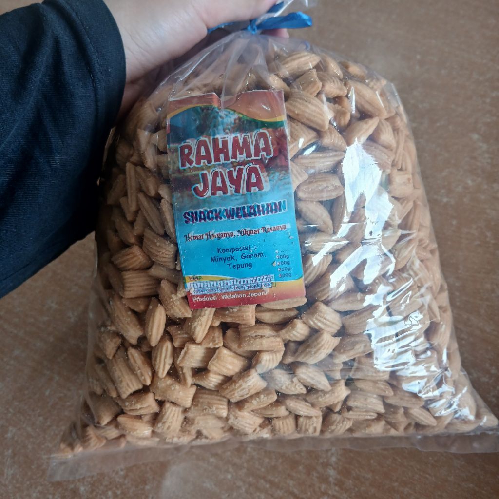 

RAHAMJAYA-SNACK PANG PANG CEMILAN TERENAK GUROH LEZAT