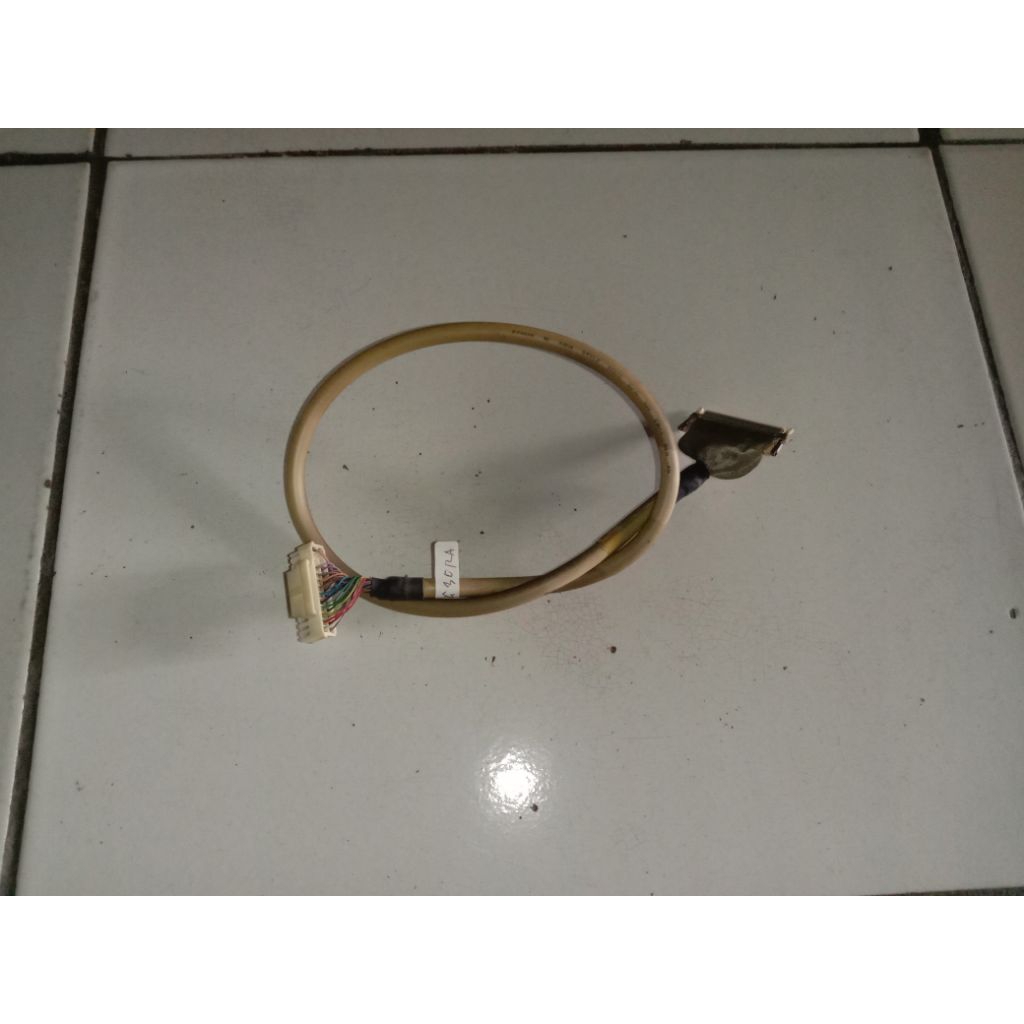 kabel fleksibel tv LG 42LG30RA