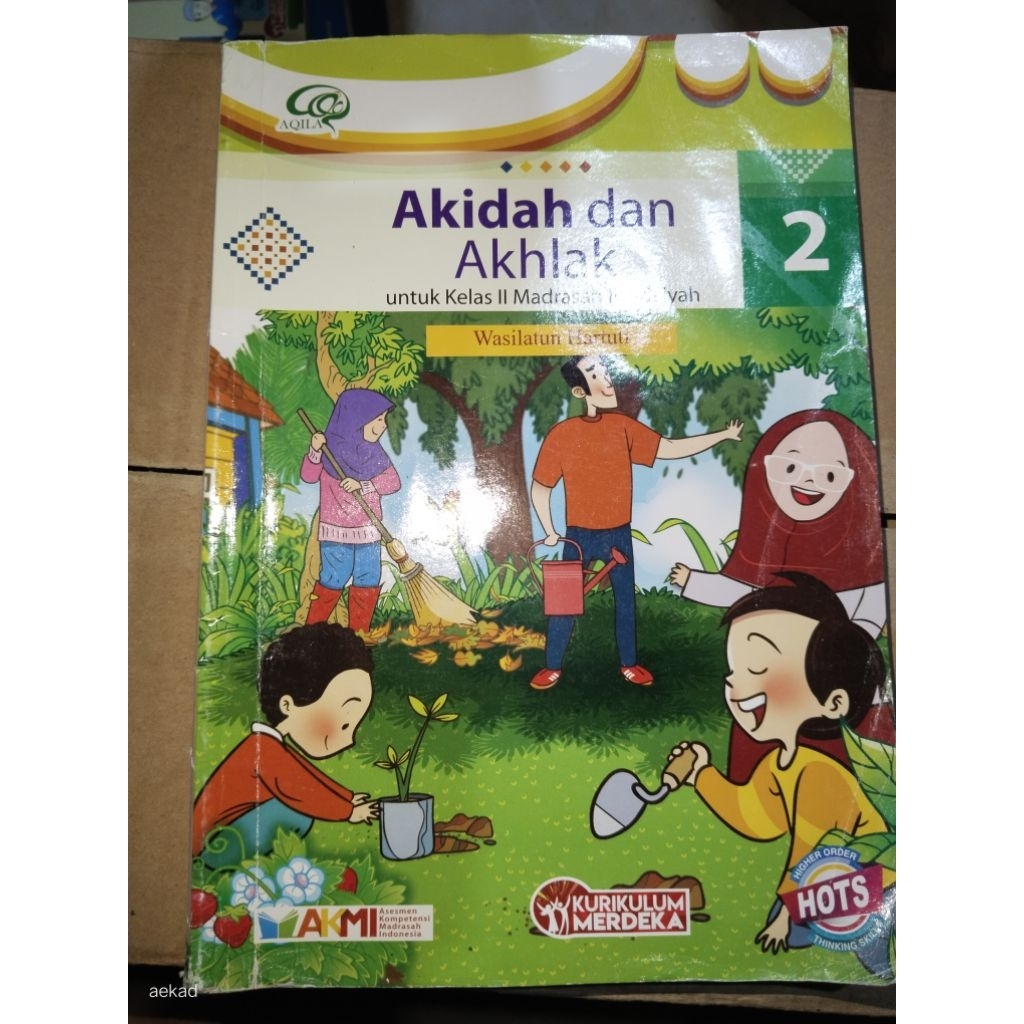 buku second akidah akhlak kelas 2