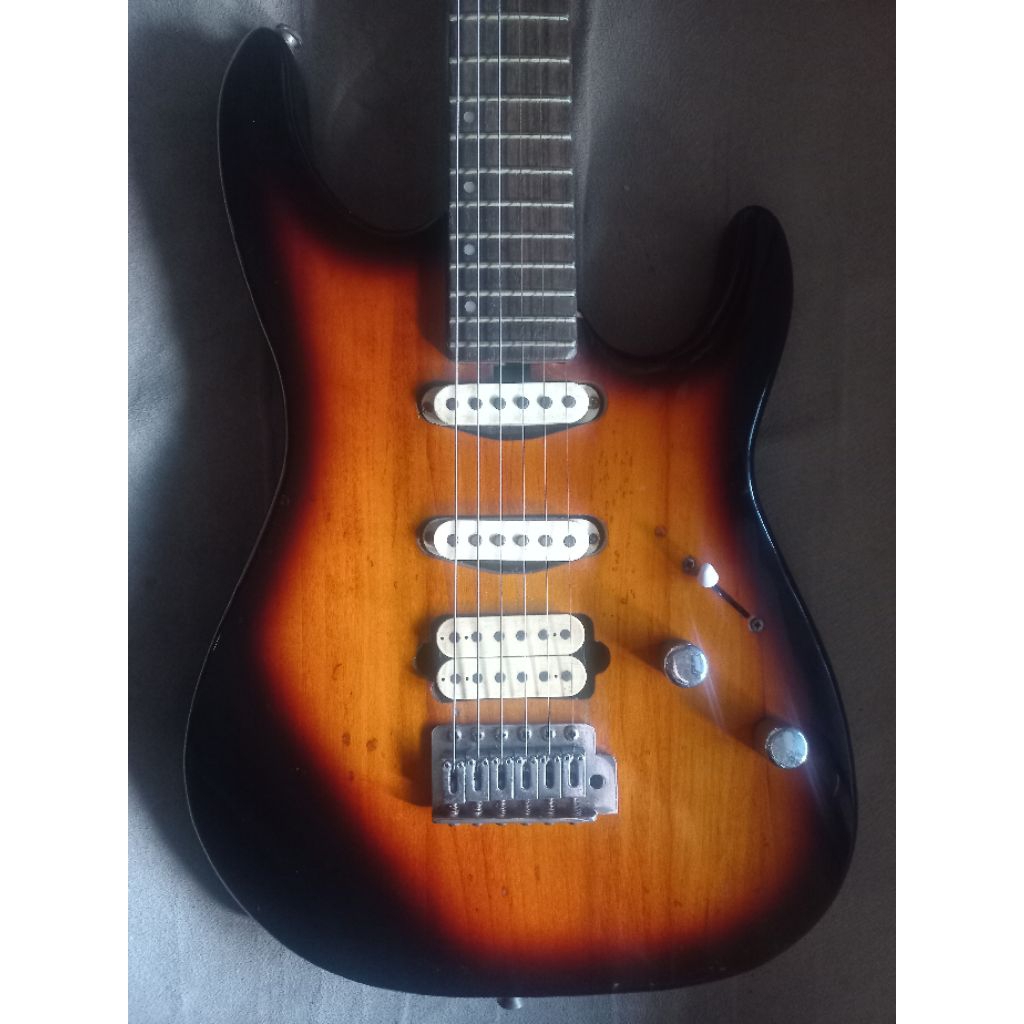 gitar merk washburn mercury langka asli original made in korea