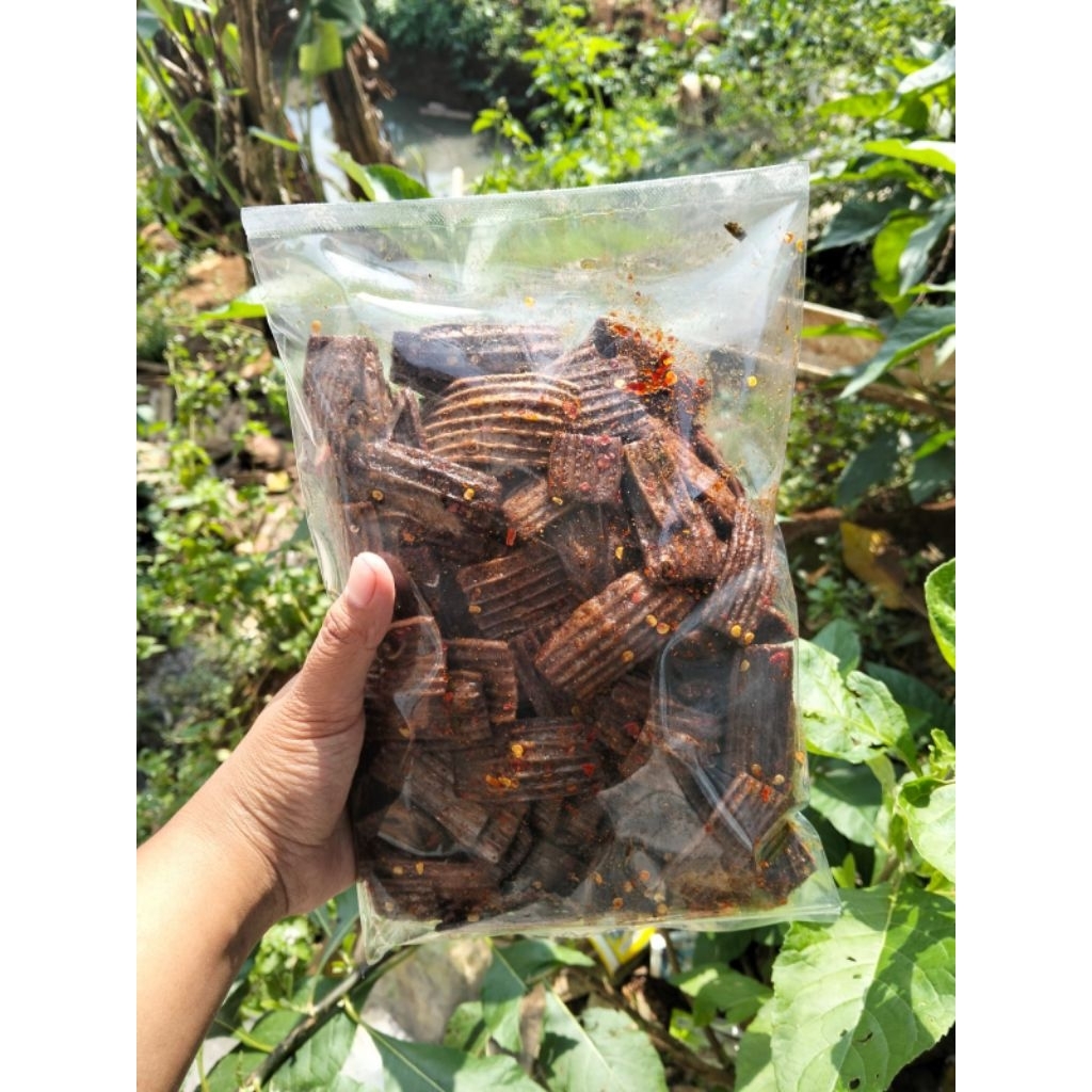 

Seblak kerupuk jengkol pedas daun jeruk