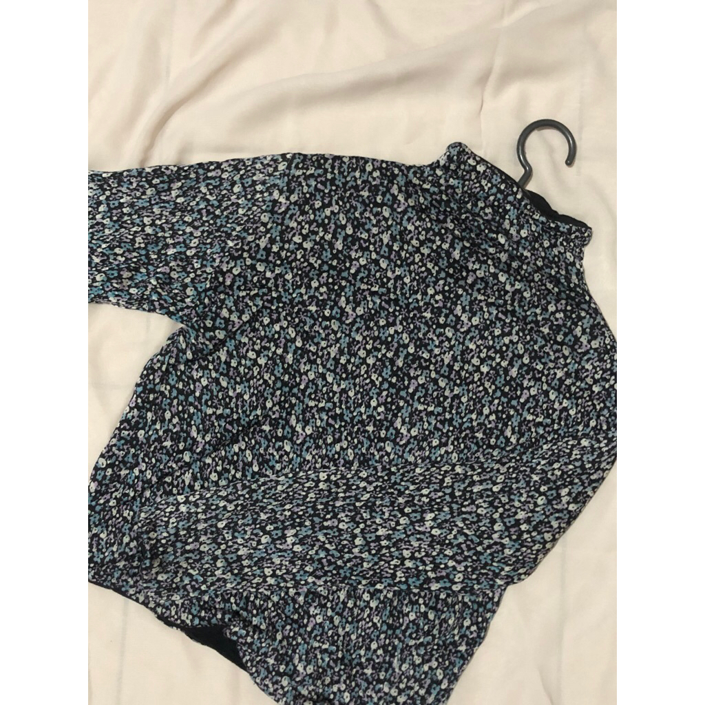 PRELOVED CROP FLORAL