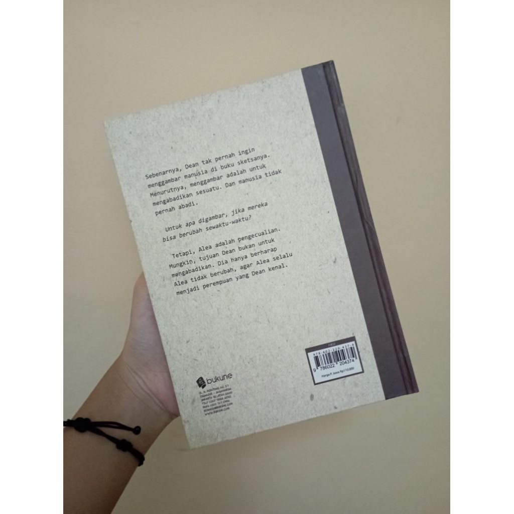 Turning Page (Preloved)