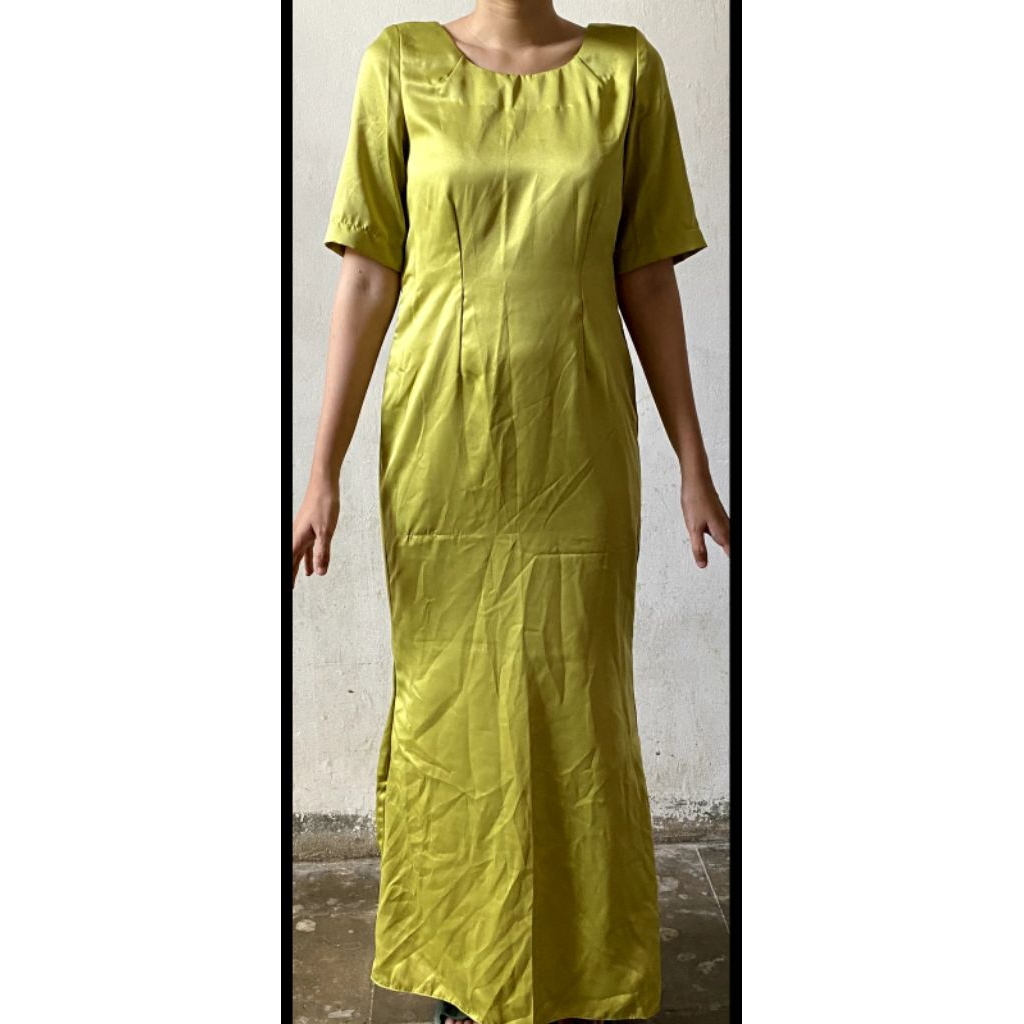Dress wanita mermaid warna hijau lime bridesmaid