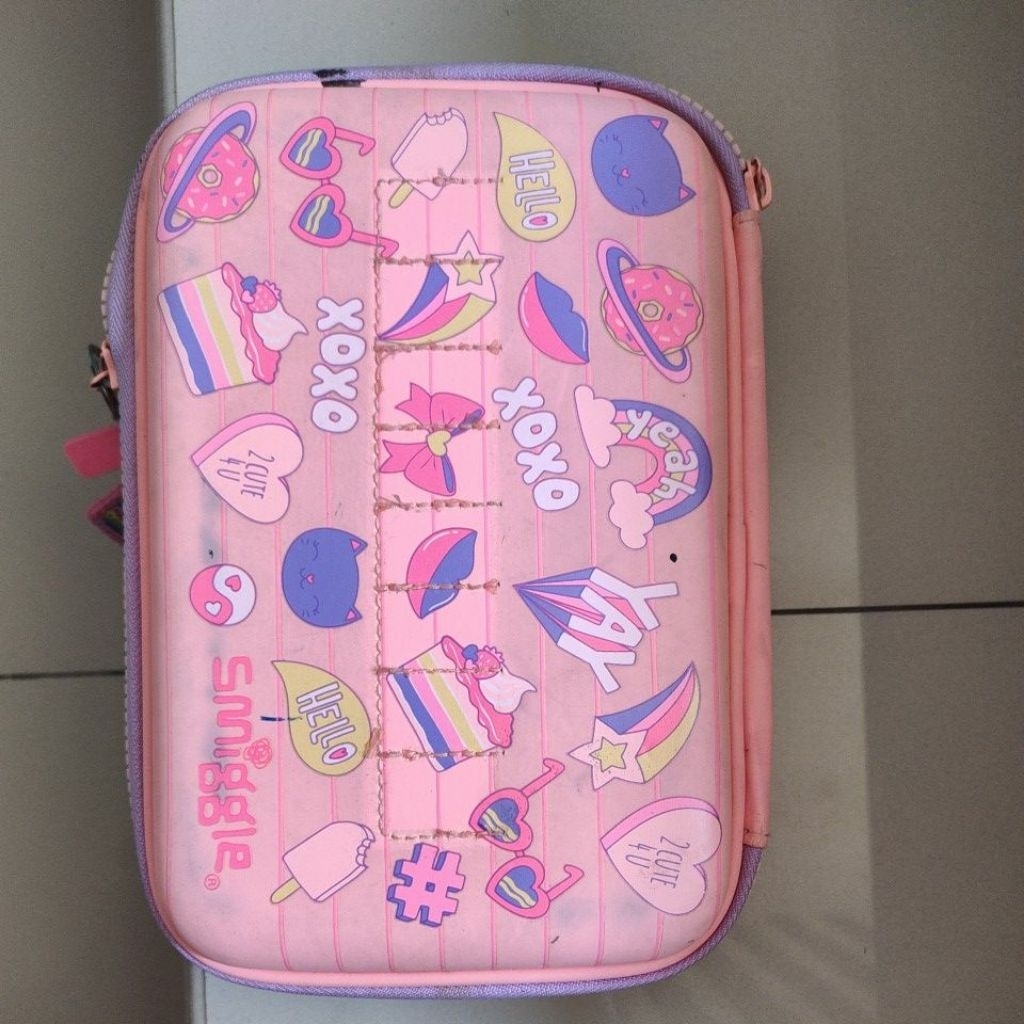 

Kotak pensil Smiggle preloved Michelle