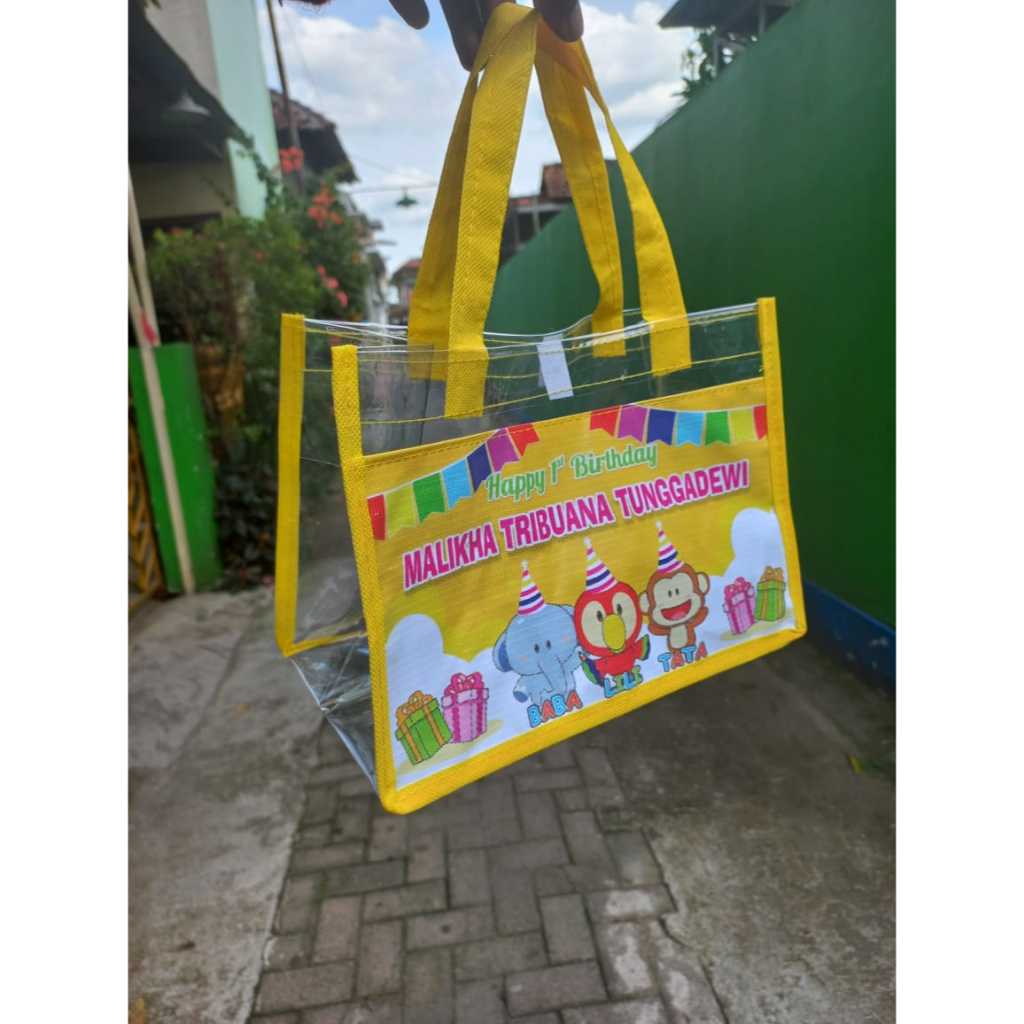 

Tas Souvenir Ulang Tahun Anak Goodiebag Motif Kartun Premium Tersedia Berbagai Ukuran