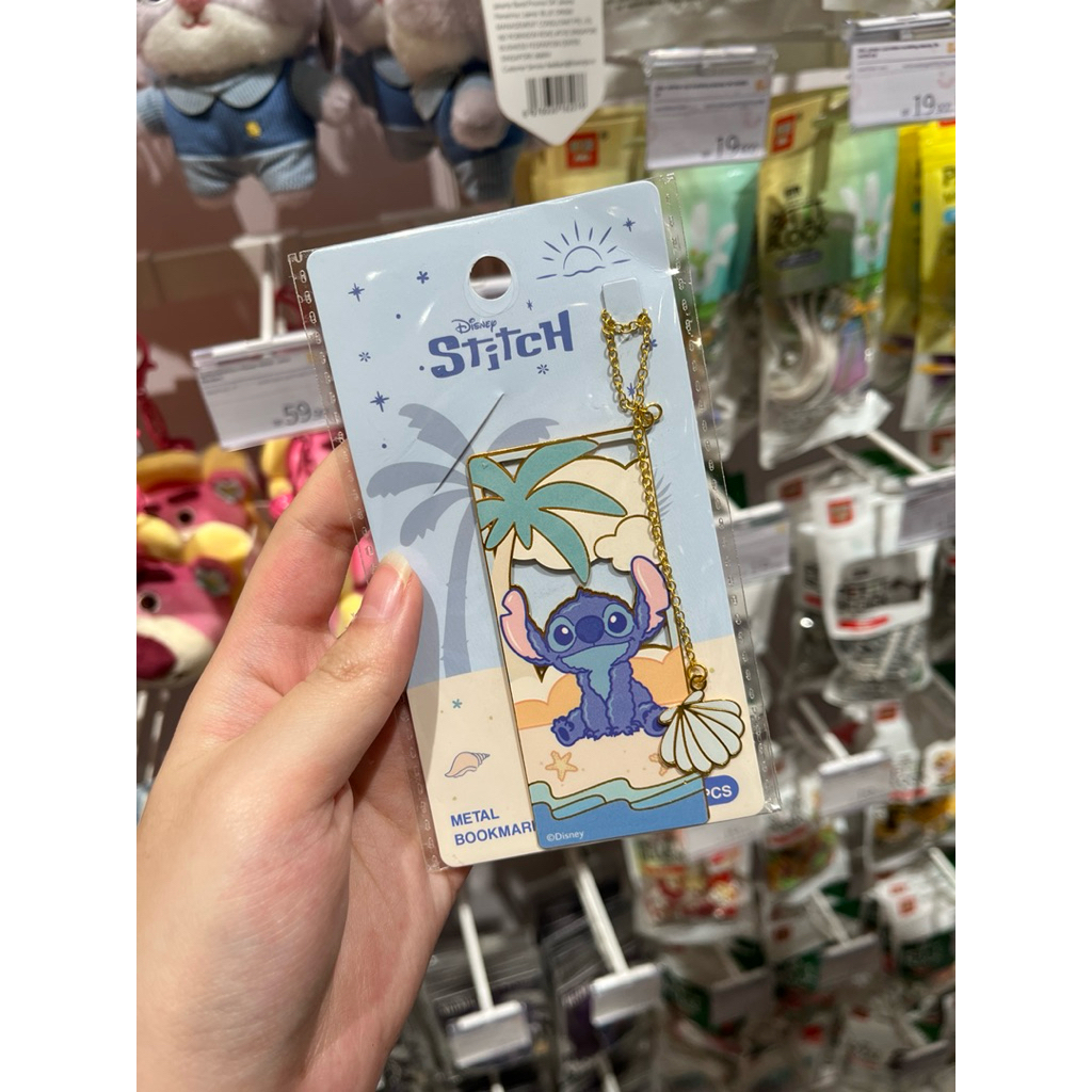 

Pembatas Buku dan Gantungan Kunci Arylic Stitch Disney