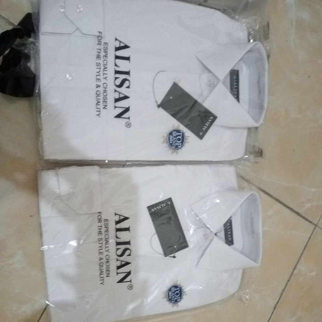 preloved(NEW) kemeja alisan putih