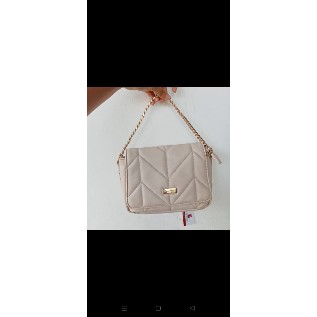 Tas Selempang Wanita merk Elizabeth