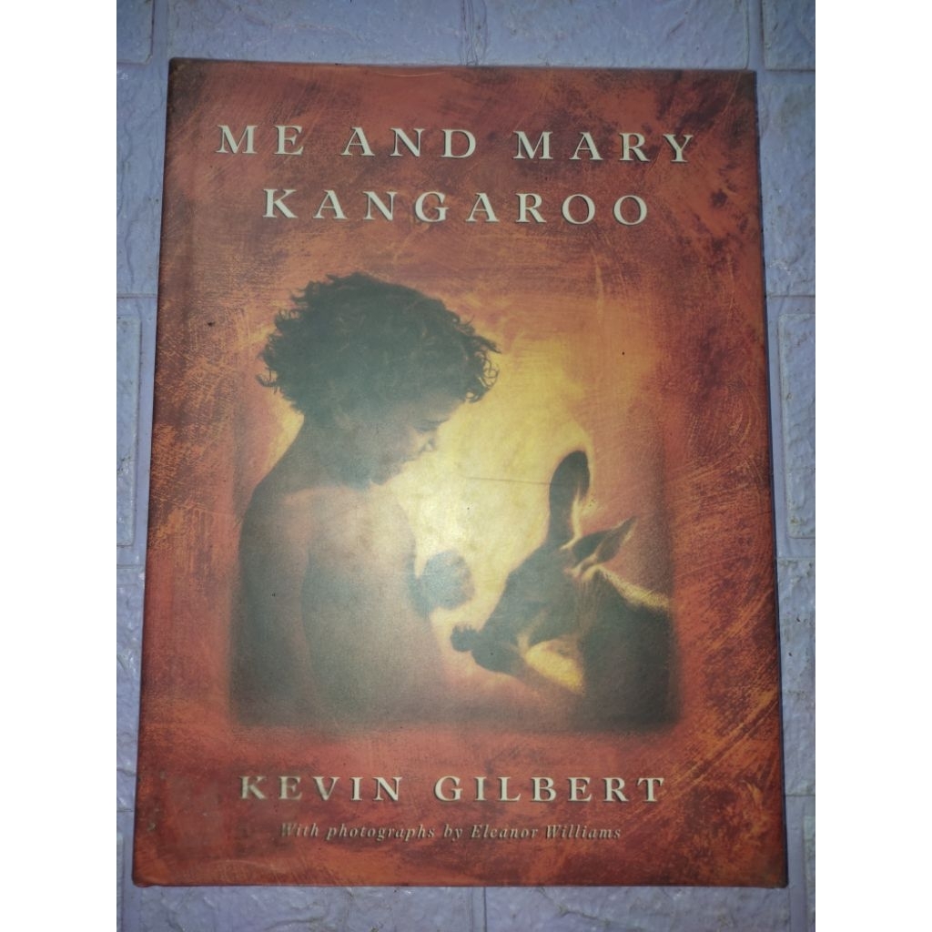 Buku Cerita Bahasa Inggris: Me and Mary Kangaroo