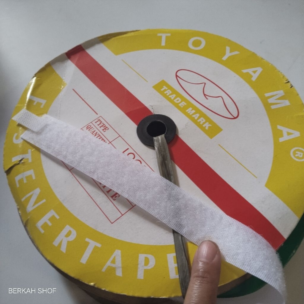 perekat kain velcro toyama 2,5 cm (permeter)
