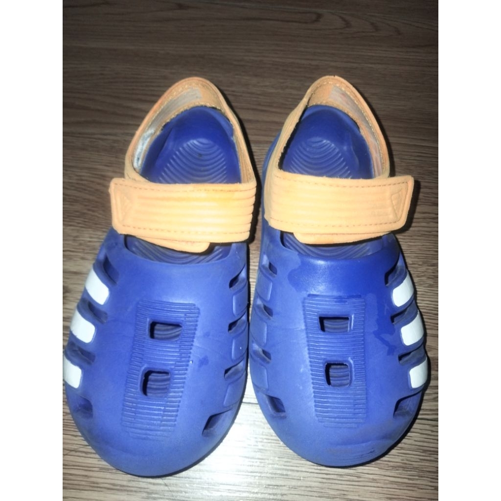 sandal adidas preloved