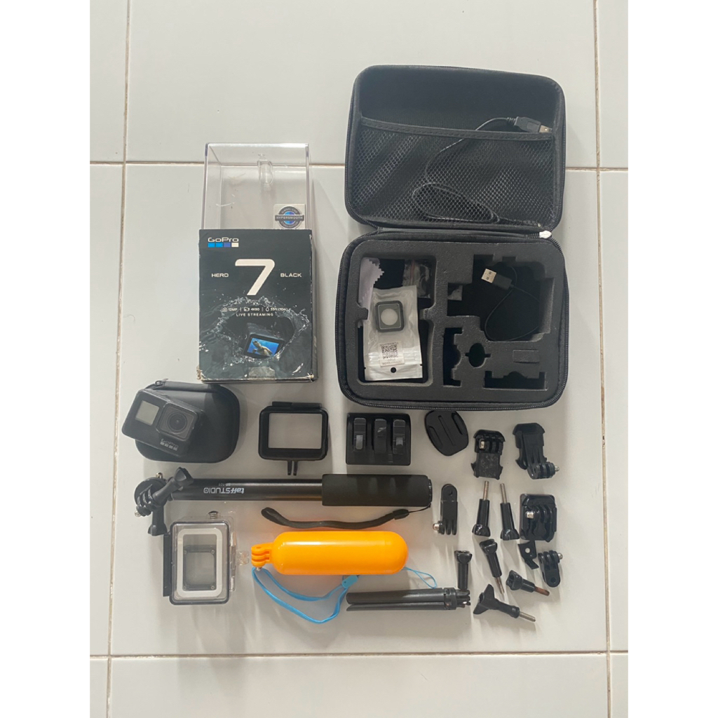 Gopro Hero 7 Black bekas full accesories normal siap pakai