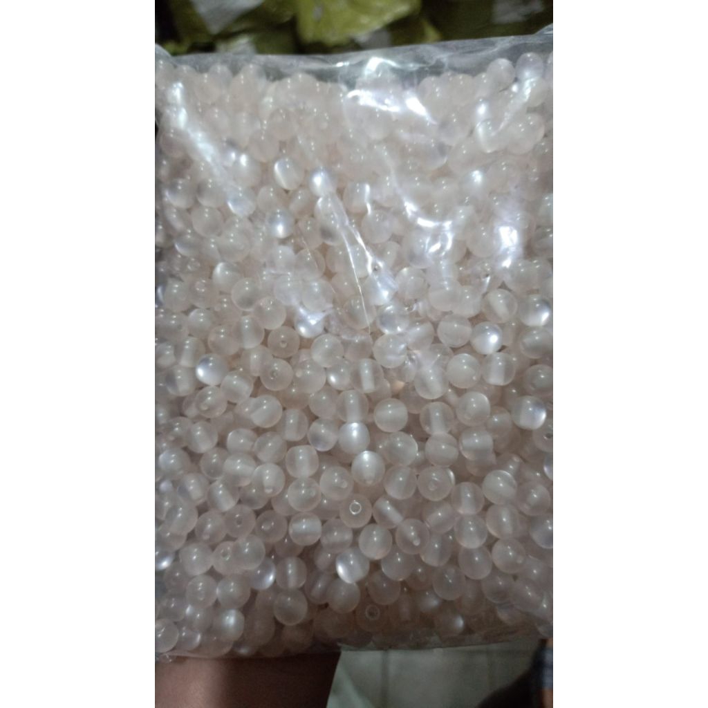 

CAT EYE PUTIH UK 8MM