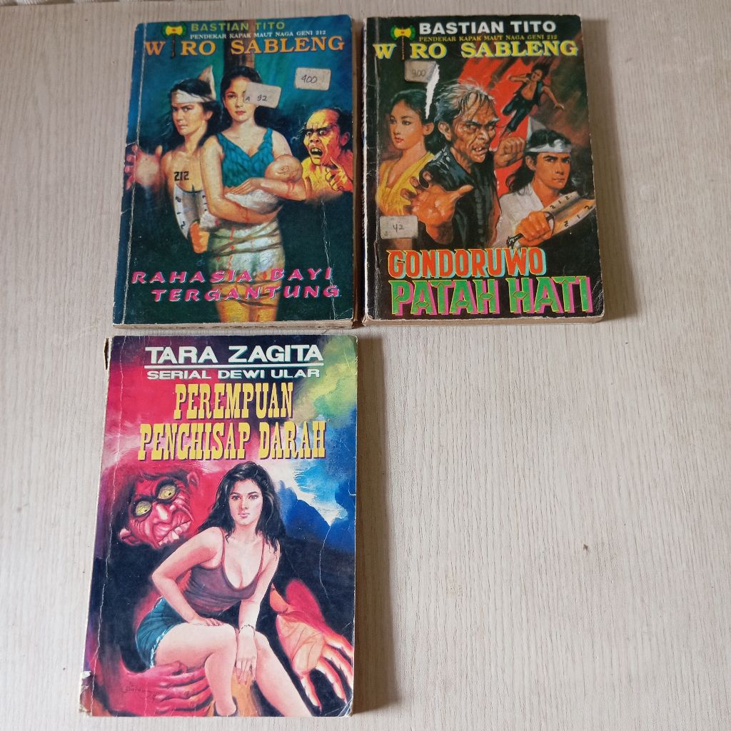 (Preloved) Buku Wiro Sableng Bastian Tito / Wiro Sableng 212 / Buku Bastian Tito / Buku Wiro Sableng