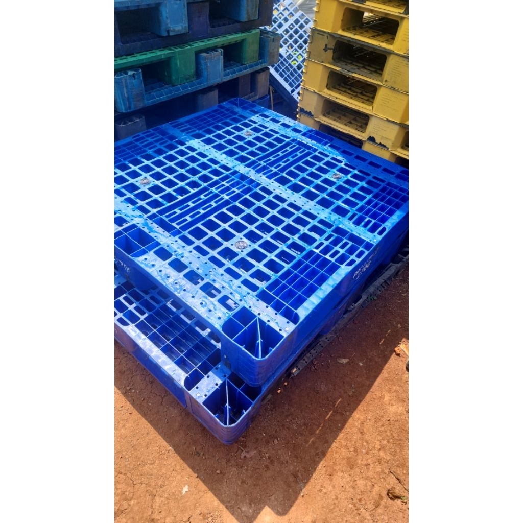 

palet plastik ukuran 120x120x16