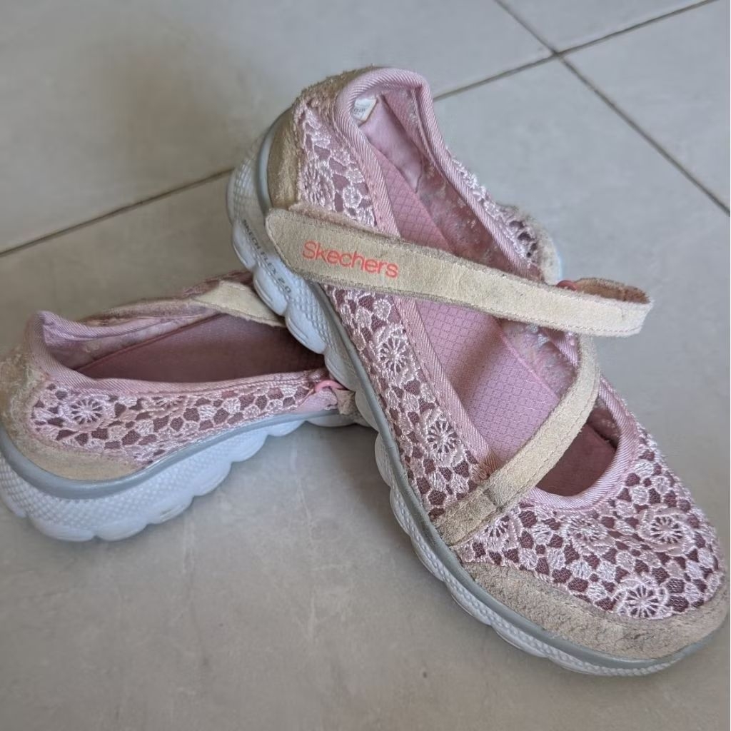 Sepatu Skechers Anak Preloved | Sepatu Skechers Original Preloved | insole 20cm | size 33