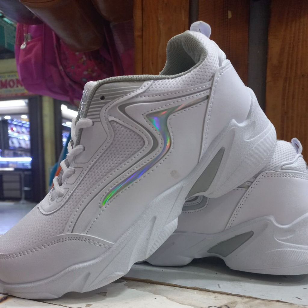 Sepatu ProAtt wanita