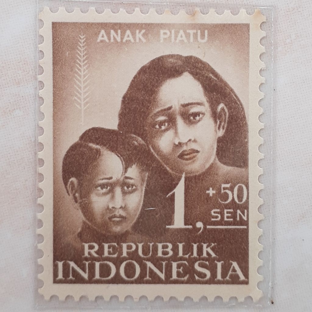 

(ID1) Perangko Indonesia Anak Piatu (Rp 1.- (+50 sen)) Tahun 1958
