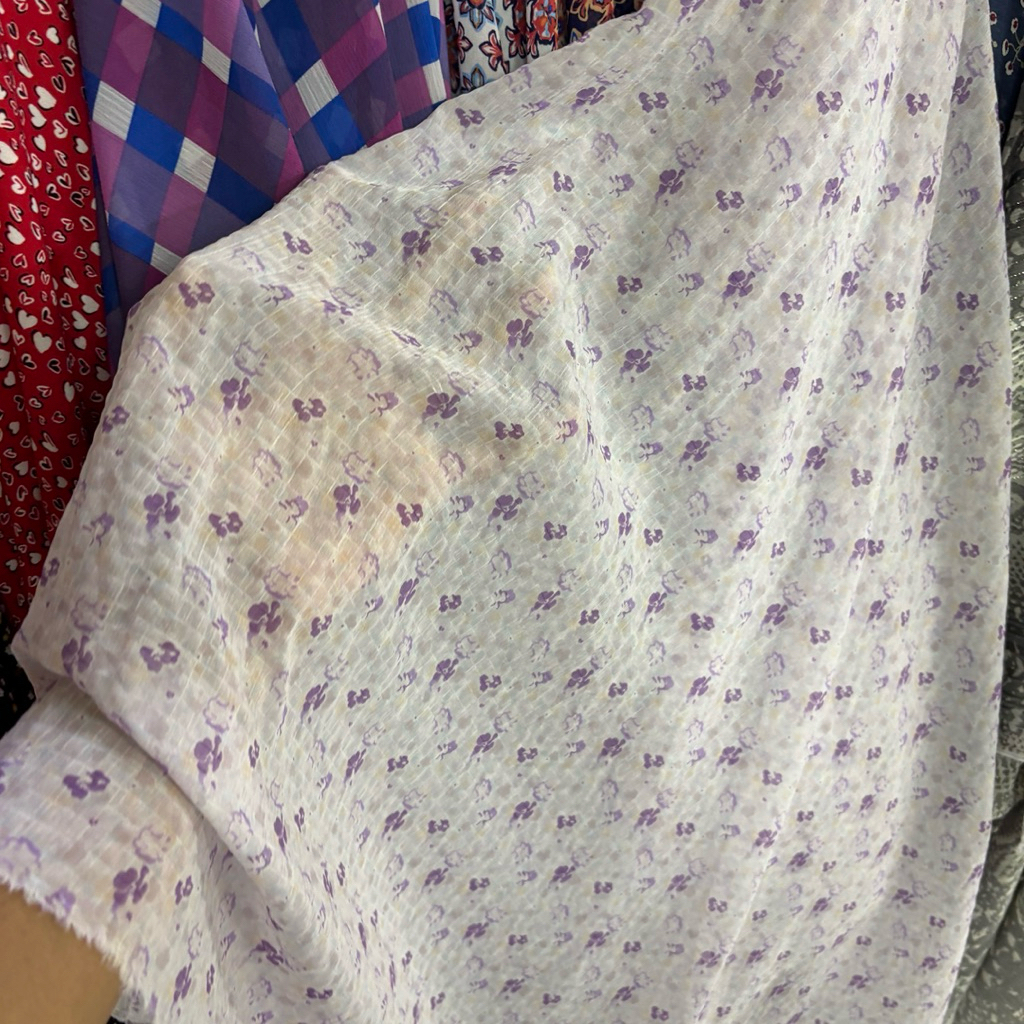 Ceruty Yoryu Doby Motif Bunga kecil – Kain Premium untuk Gamis & Kebaya lq