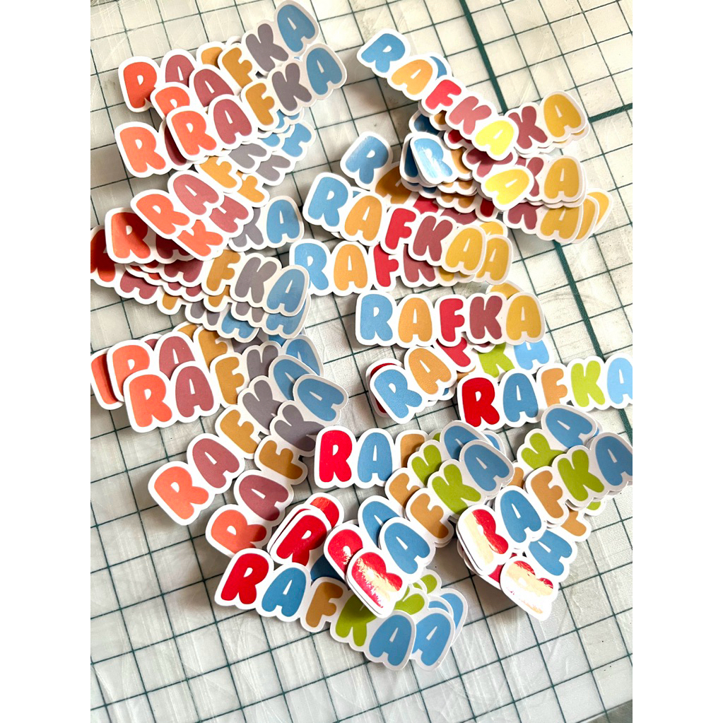 

Custome Stiker Nama Cutting Laminasi Per A4 Free Cuttinh