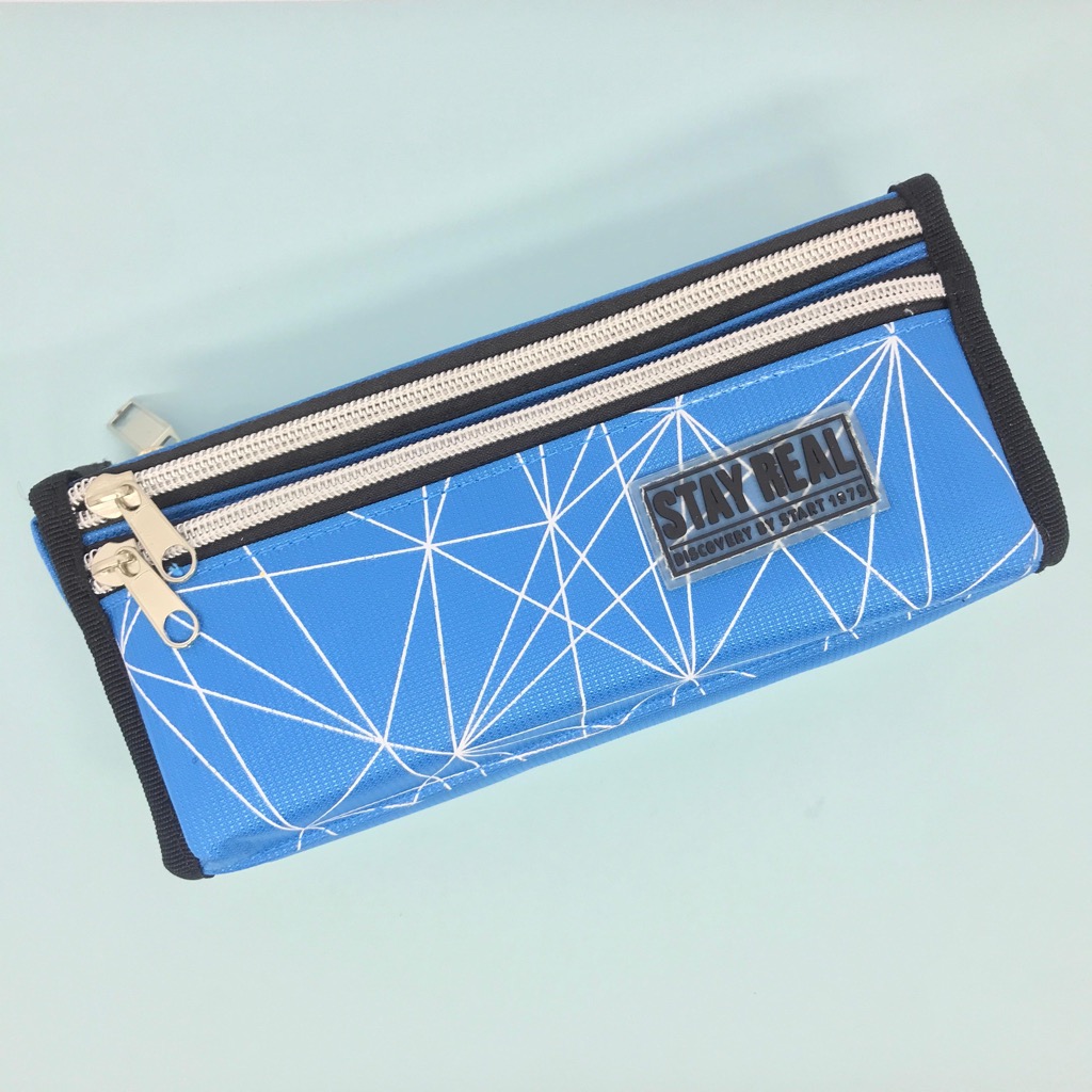

Kotak Pensil Kain Biru Fancy Stay Real 6183