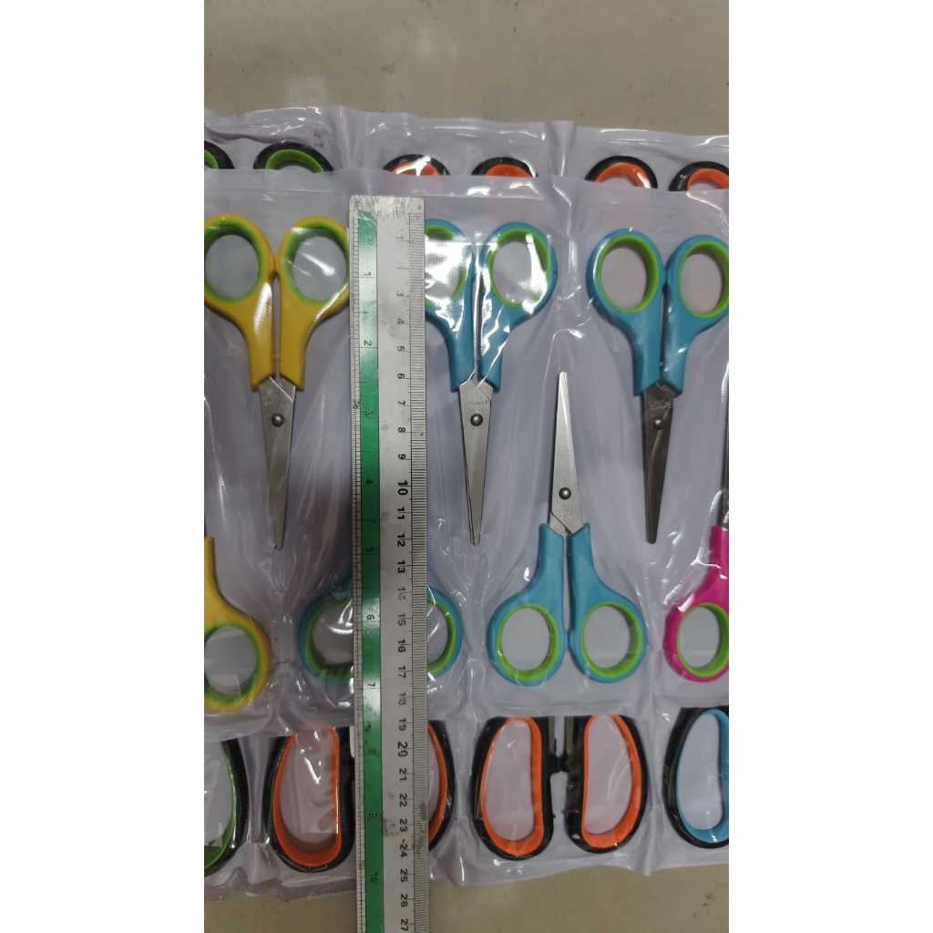 

gunting linko model rendeng( satuan ukuran kecil 12.5 cm kode sc 040 w2