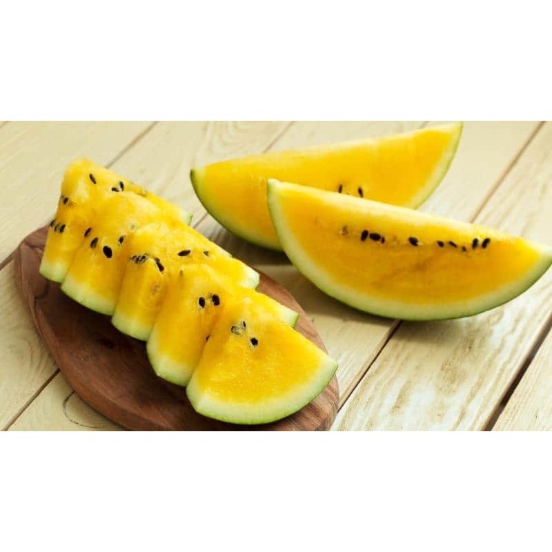 

Buah Semangka Kuning Segar Fresh 500 gram