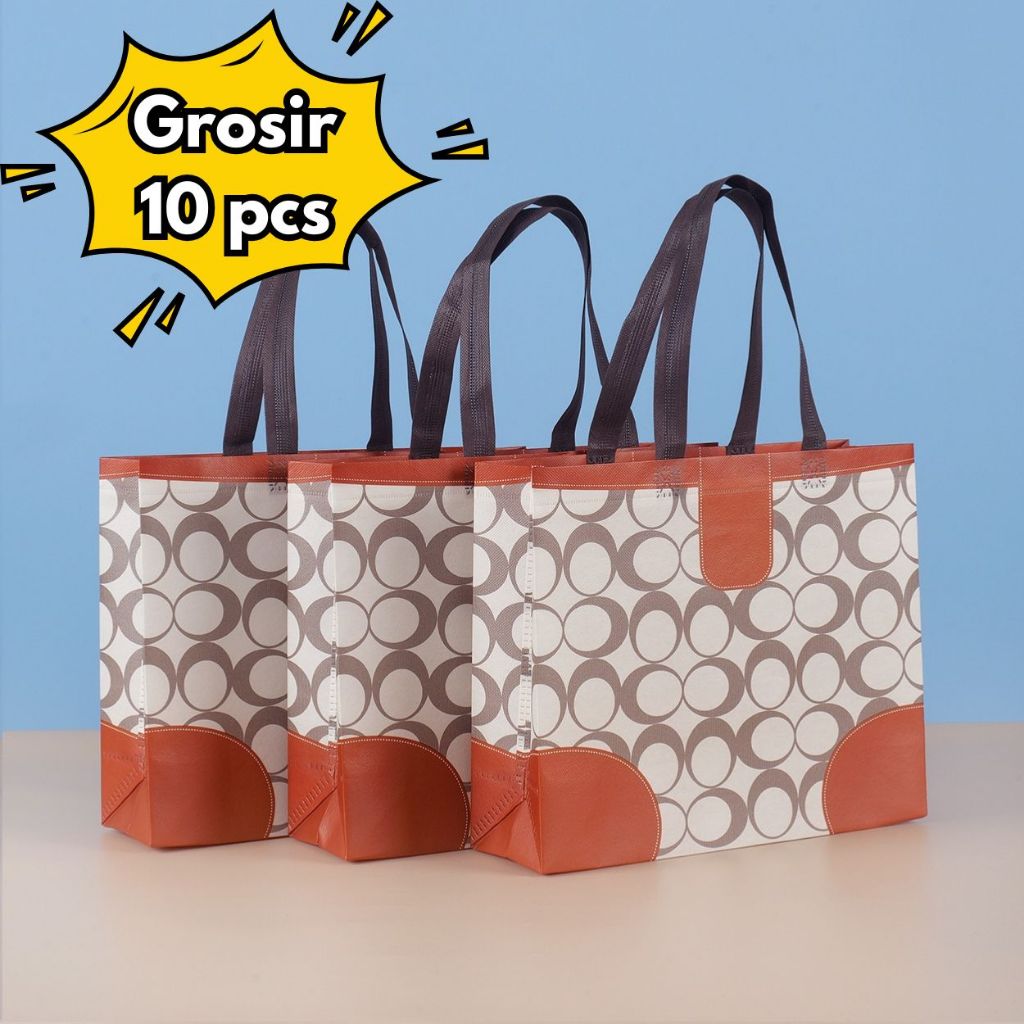 

10PCS Grosir stock tersedia Tas Spunbond Handle | Goodie Bag | Tote Bag | Souvenir | Hampers |untuk Toko Baju| Selamatan Haji Khitan Ultah Wedding 28x20x10 32x27x10 43x32x10 47x36x10