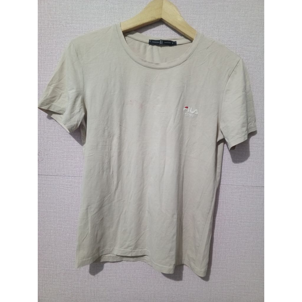 Baju kaos olahraga lengan pendek Fila size S second