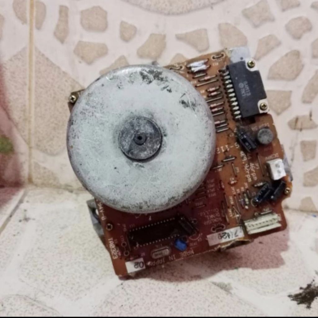 DINAMO MOTOR BLDC GEARBOX BEKAS COPOTAN MESIN FOTOCOPY 38V DC