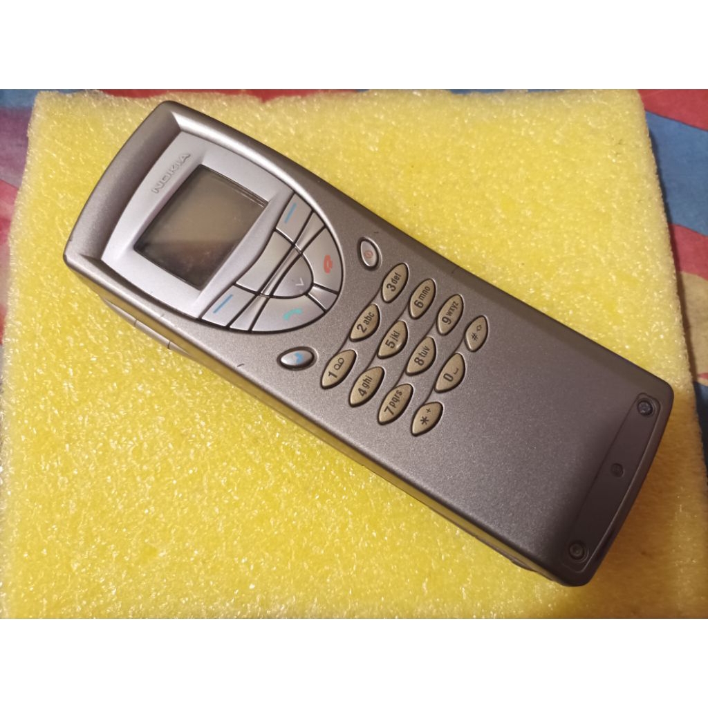 Hp jadul Nokia 9210 Communicator bahan mati