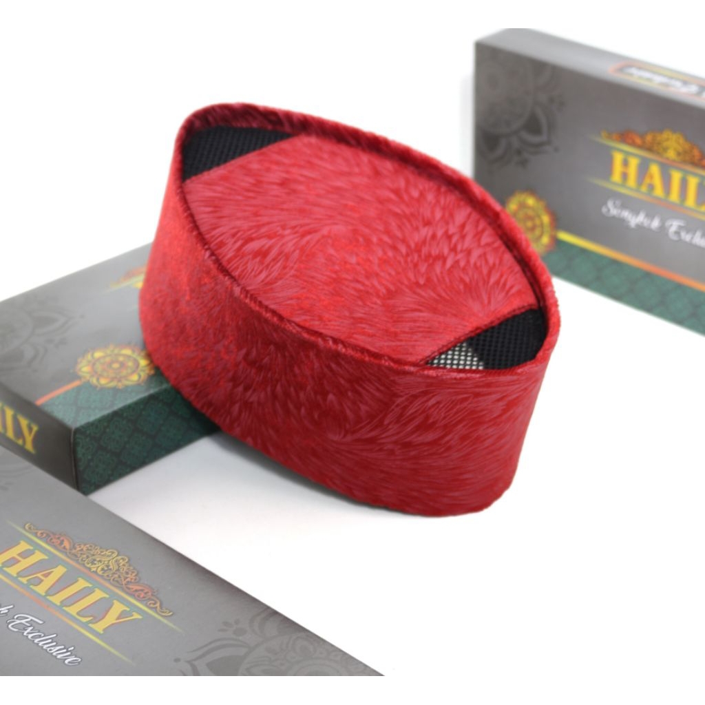 Songkok Peci Kopiah Motif Bulu Merah AC Tinggi 9 cm