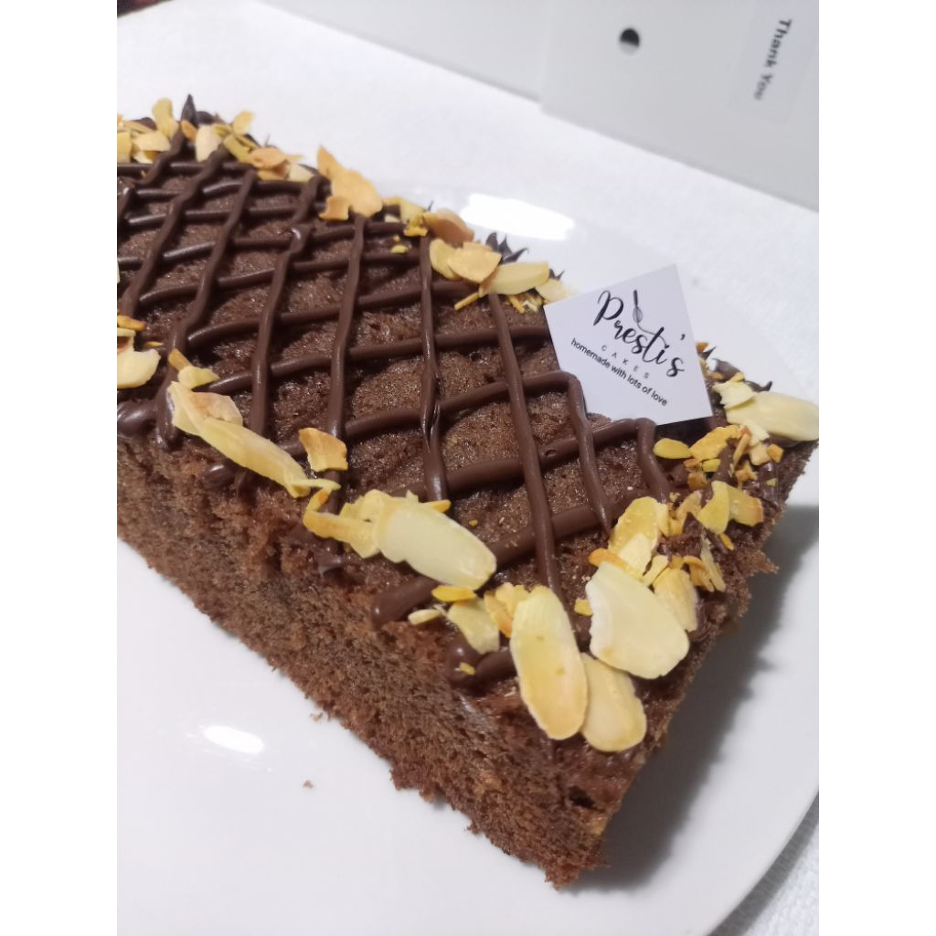 

Cake Choco Almond / Kue Ulang Tahun