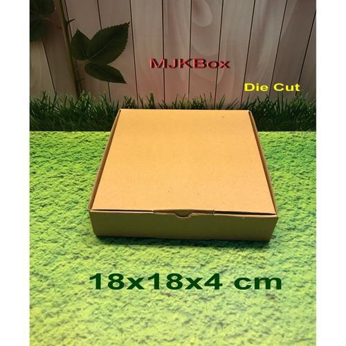 

kardus karton box uk. 18x18x4 cm ,,,,,,DIE CUT