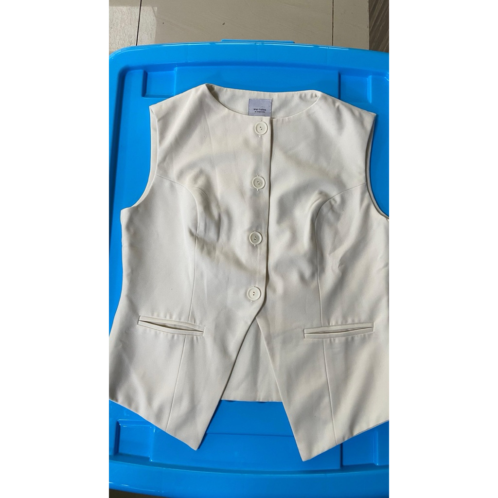 PRELOVED ATASAN | PRELOVED BLOUSE | PRELOVED BAJU WANITA | PRELOVED ATASAN WANITA | PRELOVED BLOUSE 