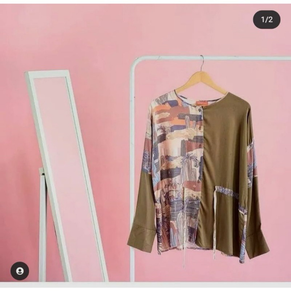 Ria Miranda Kinoko Top Size S/M Preloved