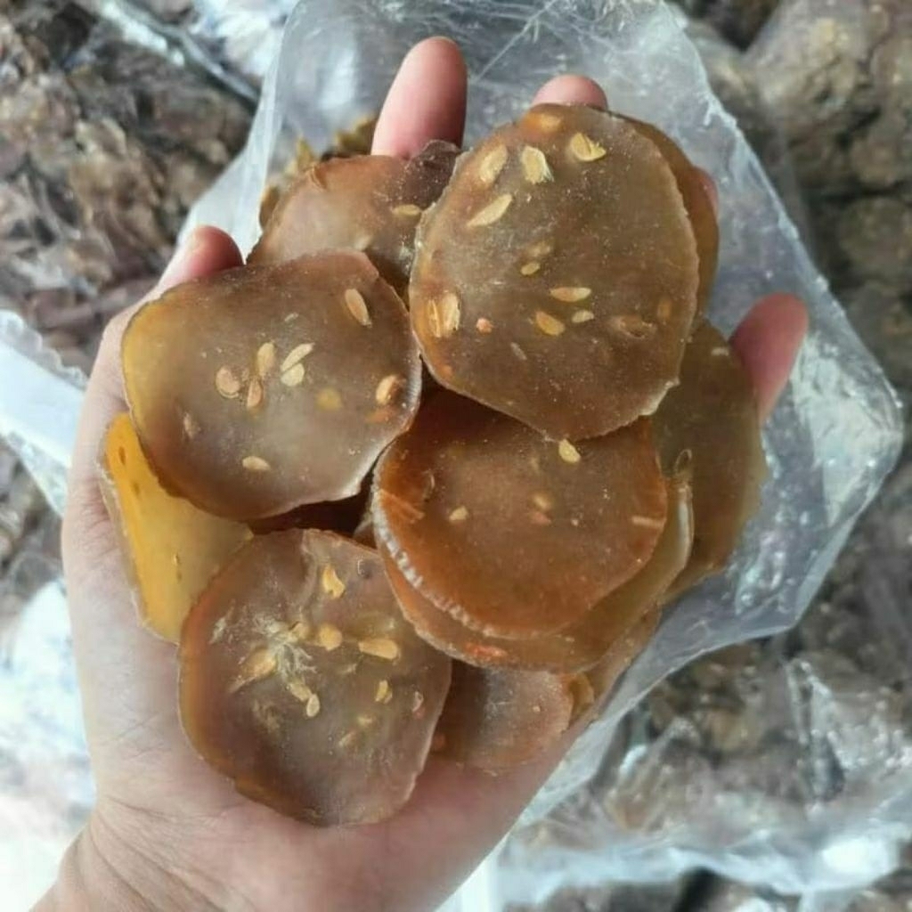 

Oleh-Oleh Khas Kediri Krecek Mentah Krupuk Tempe Renyah Gurih Lezat Khas Kediri