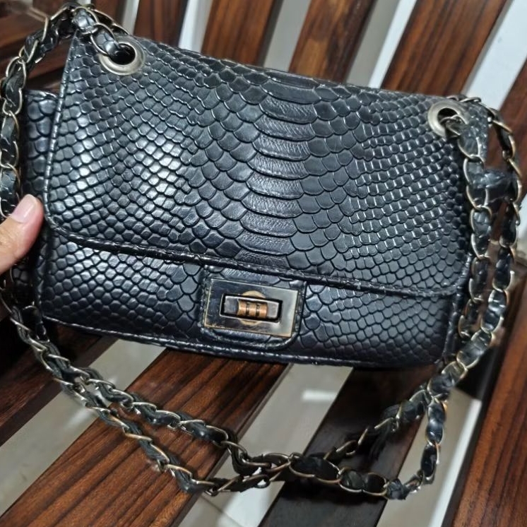 Tas Branded Merk Local. id