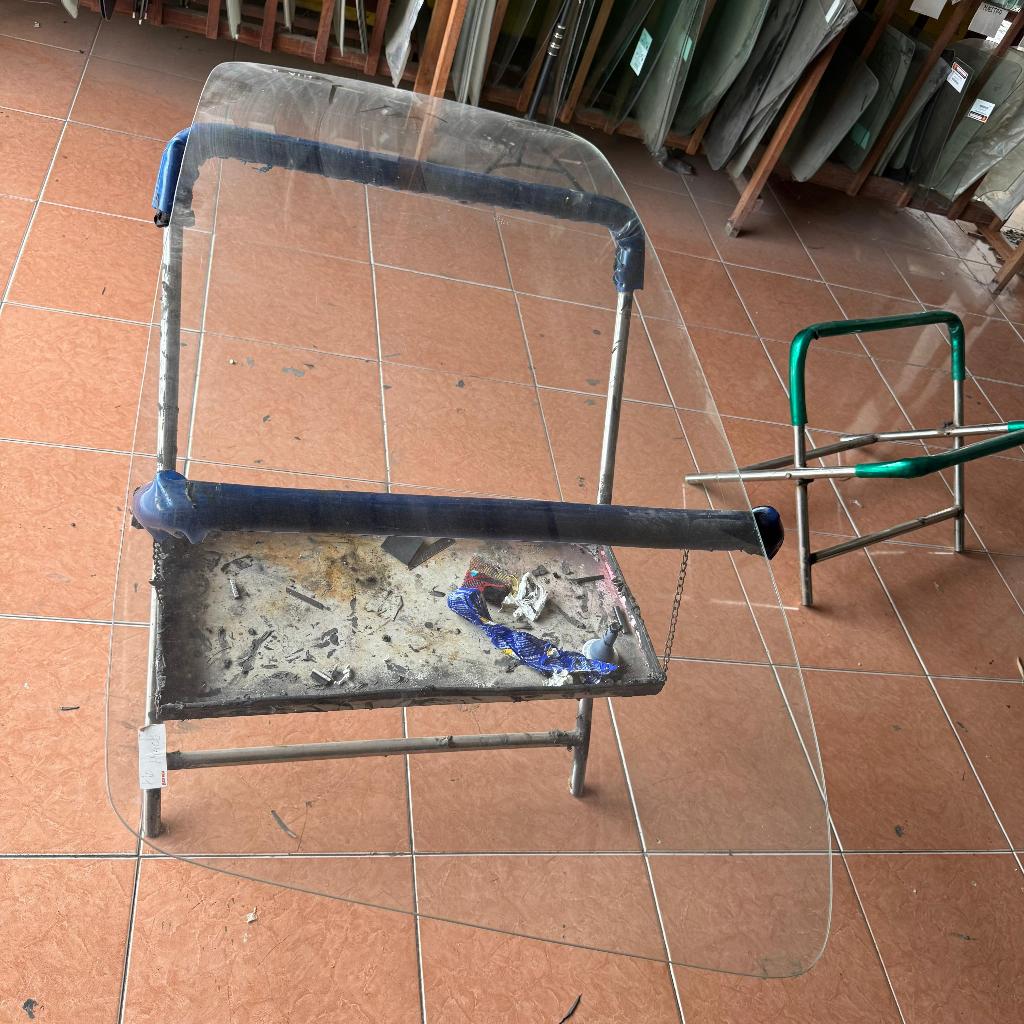 KACA DEPAN CHEVROLET LUV KBD 25